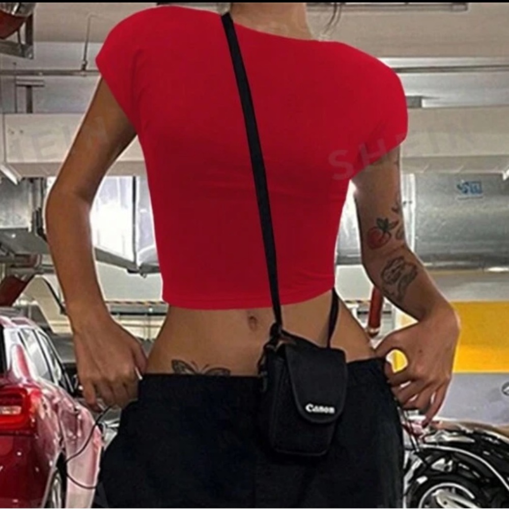SHEIN Crop Top
